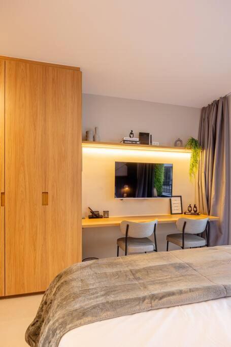 Bsf - B Side Faria Lima Nr - Conforto E Academia Na Faria Lima By Anora Spaces * São Paulo